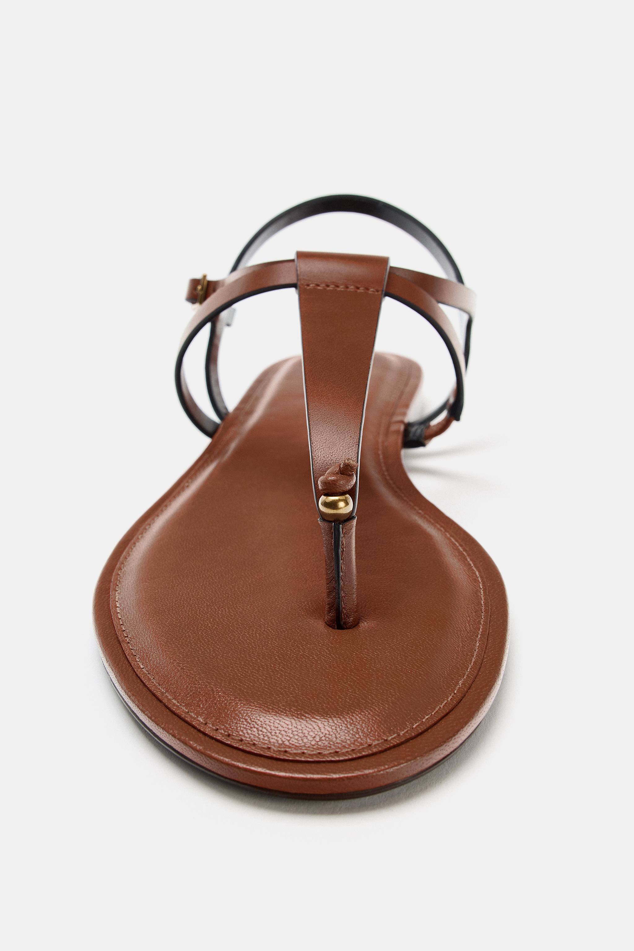 LEATHER FLAT SANDALS
